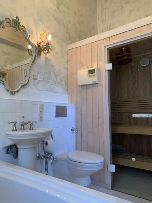 Garmisch Lux Apartment Mit Sauna ภายนอก รูปภาพ