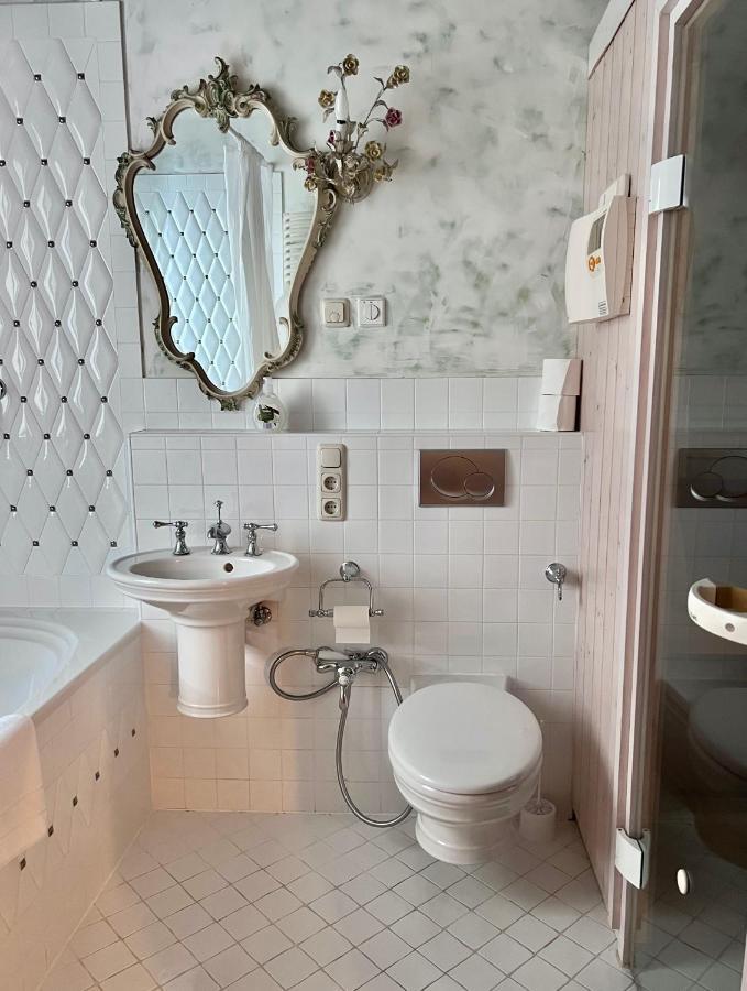 Garmisch Lux Apartment Mit Sauna ภายนอก รูปภาพ